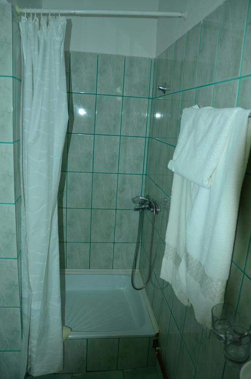 Pension Roni Busteni Room photo